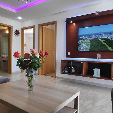 La Marina Luxury Apartment Fully Furnished Free Wifi, High Standard Residence, Amazing Prime Location Close To Restaurants, Transport, Beach And Bouregreg River Salé Kültér fotó